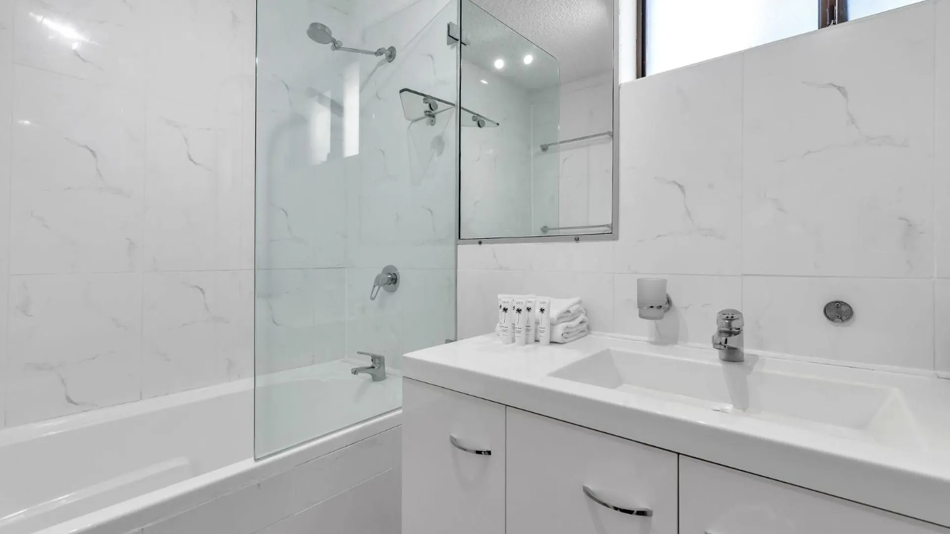 Apartment 1 Belmondos Noosa Heads Australia